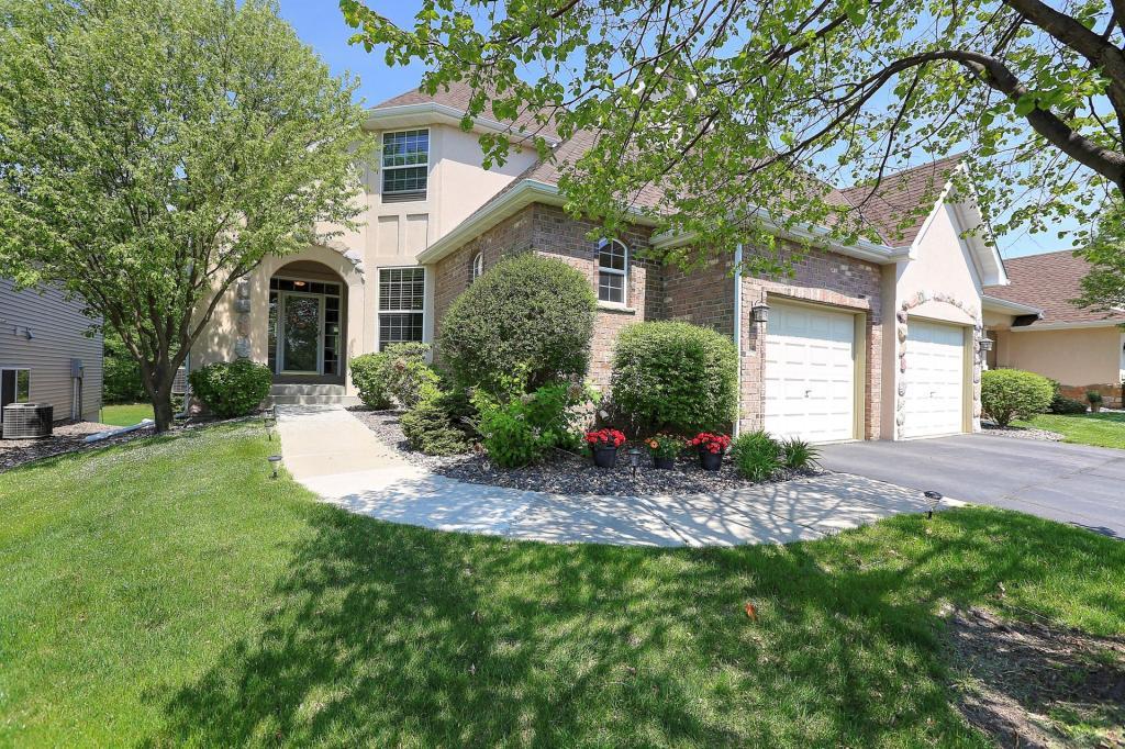 18764 Farmstead Circle Eden Prairie, MN 55347