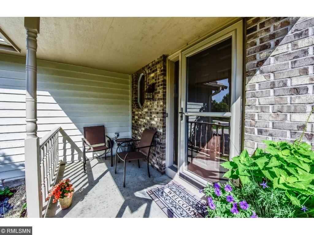 20715 Justice Court Lakeville, MN 55044